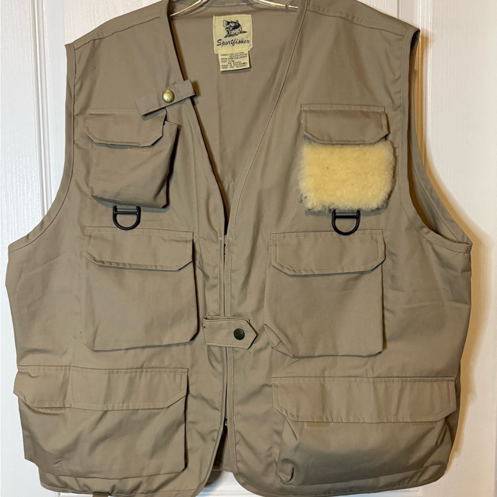 Men's Sportfisher fishing vest Tan size L/XL New Condition